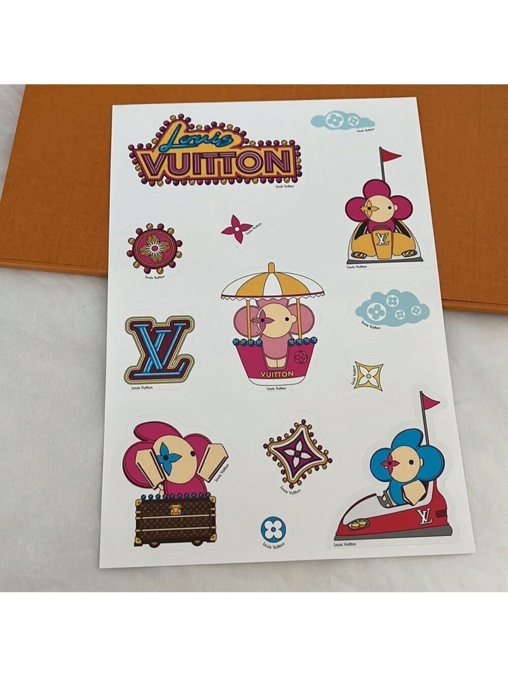 Louis Vuitton Big Wheel Vivienne Clemence notebook - Picture 4 of 15